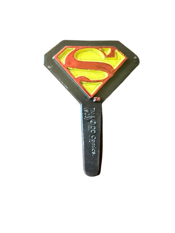 8 Superman Cupcake Picks