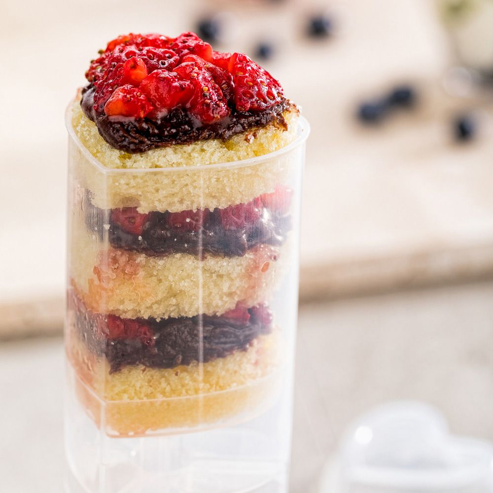 12 Heart Cake Push Pop Containers