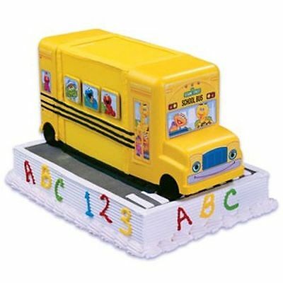 Sesame Street Step Above Cake Decorating Kit